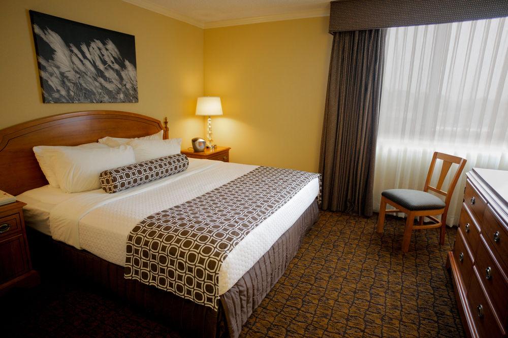 Doubletree By Hilton Madison East Otel Dış mekan fotoğraf