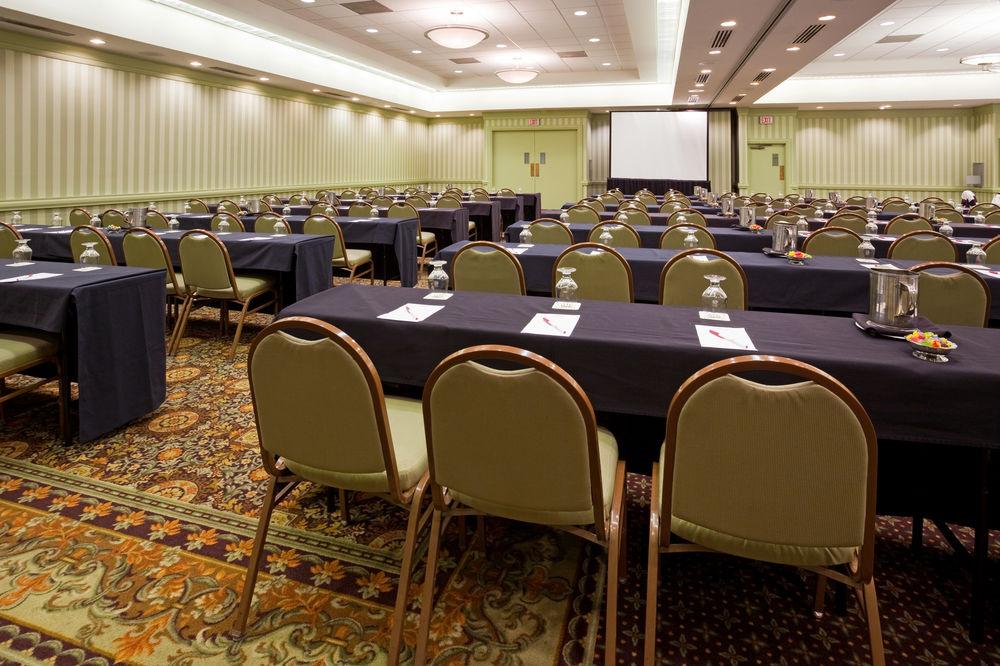 Doubletree By Hilton Madison East Otel Dış mekan fotoğraf
