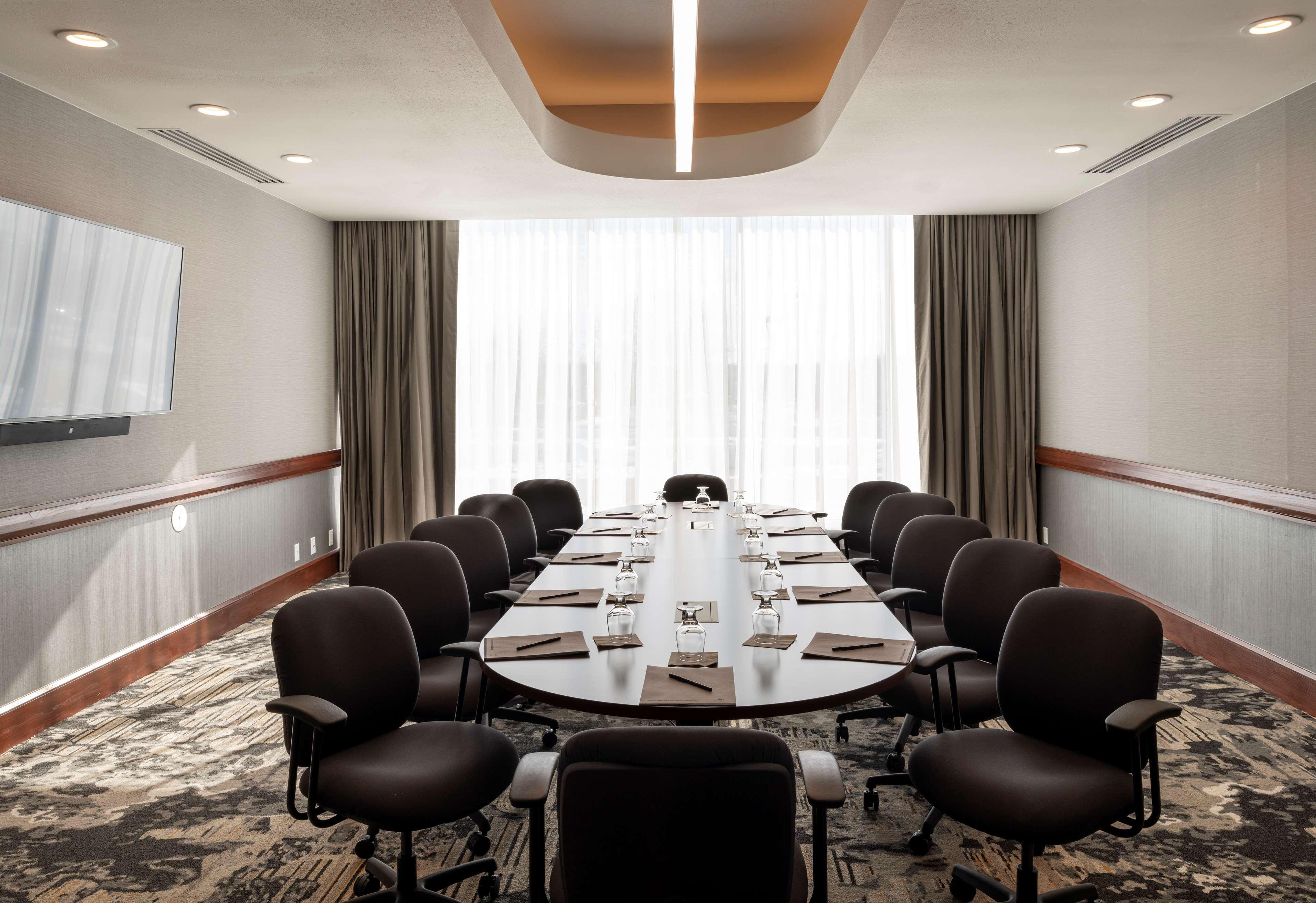 Doubletree By Hilton Madison East Otel Dış mekan fotoğraf