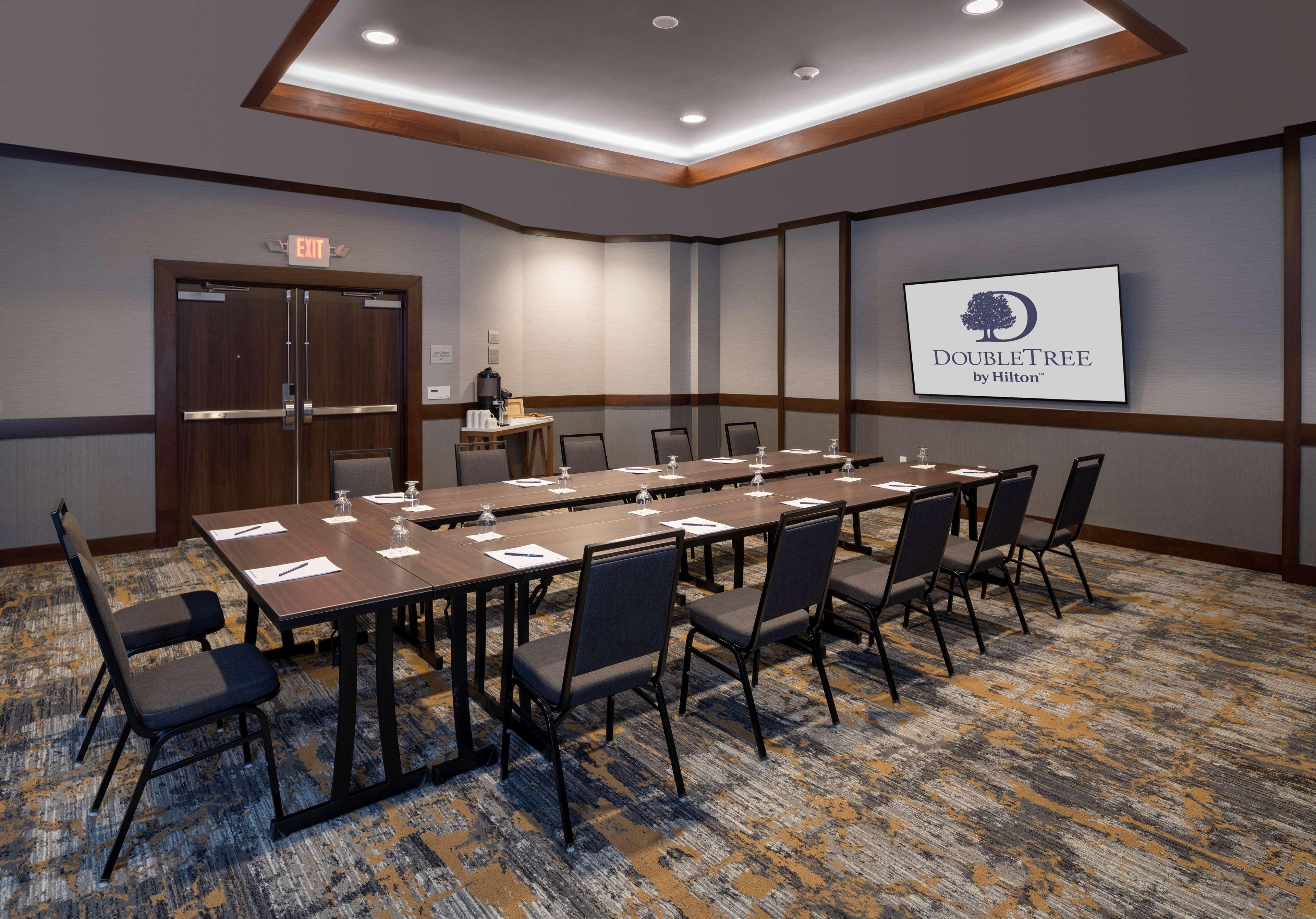 Doubletree By Hilton Madison East Otel Dış mekan fotoğraf