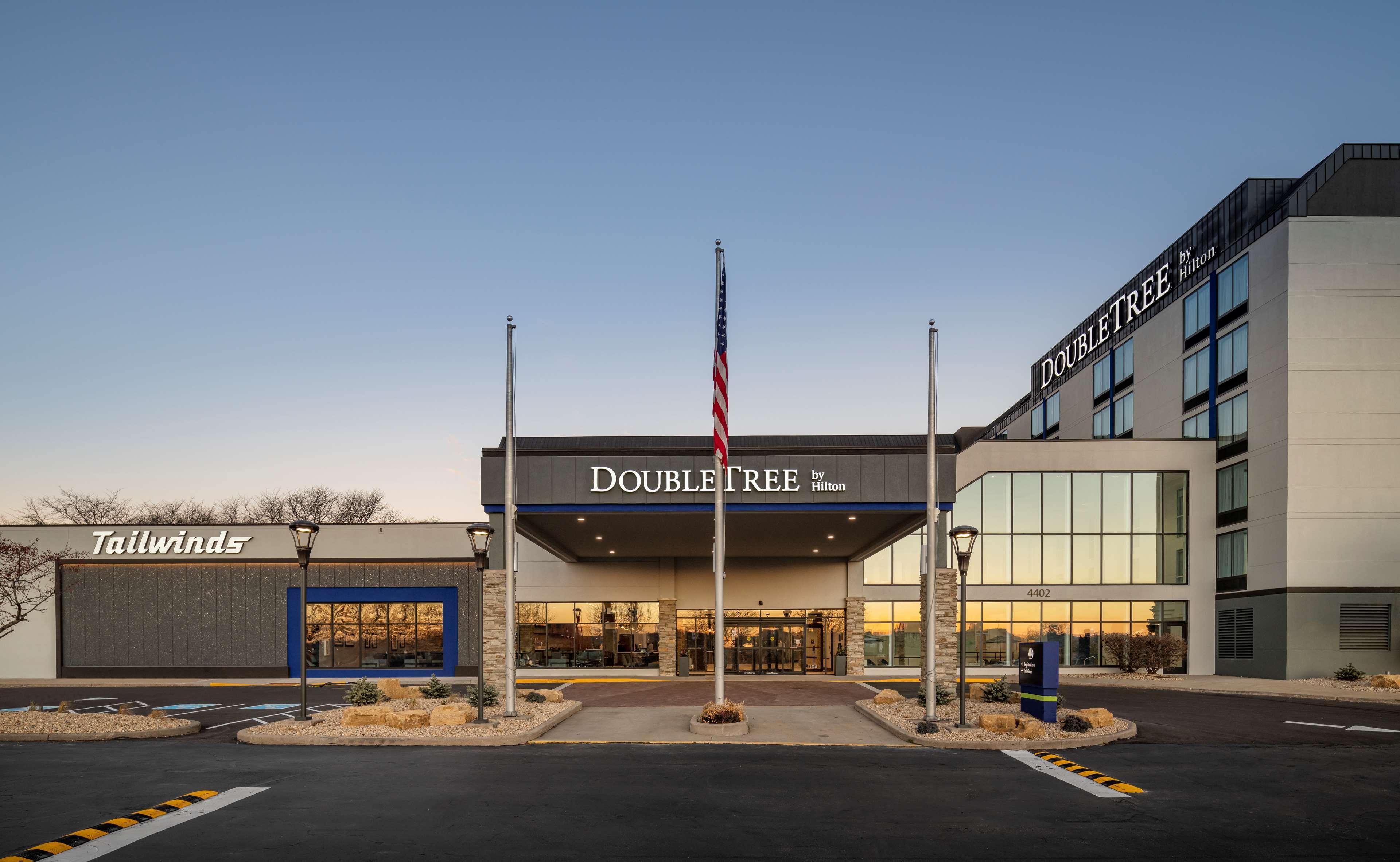 Doubletree By Hilton Madison East Otel Dış mekan fotoğraf