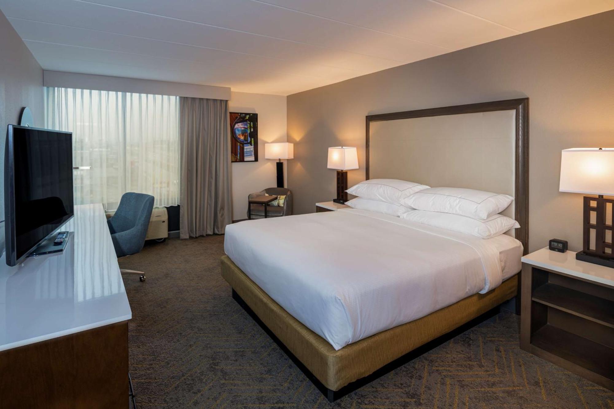 Doubletree By Hilton Madison East Otel Dış mekan fotoğraf