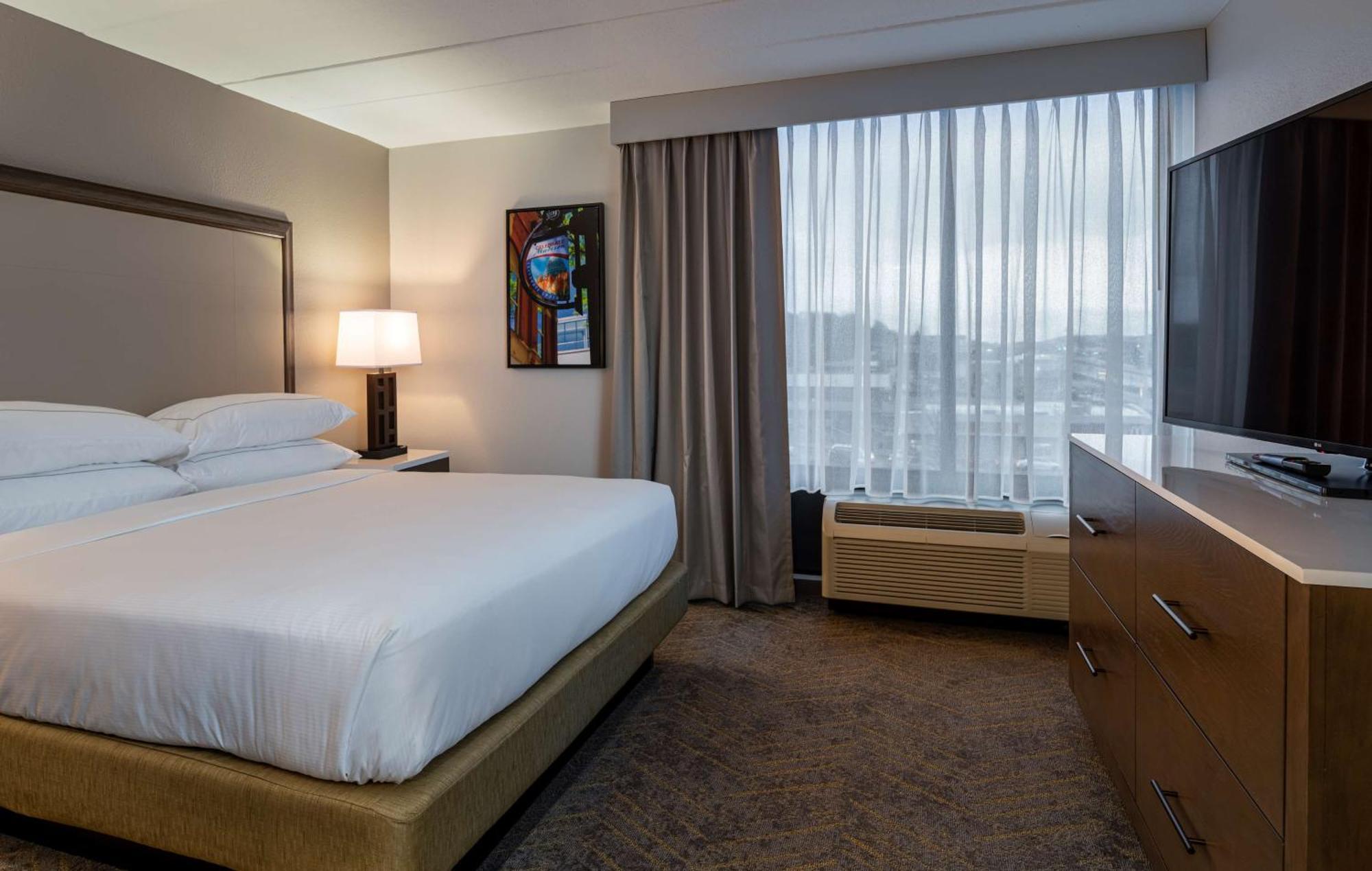Doubletree By Hilton Madison East Otel Dış mekan fotoğraf