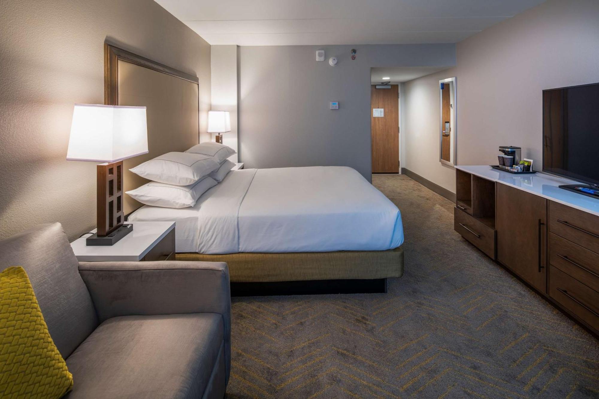 Doubletree By Hilton Madison East Otel Dış mekan fotoğraf