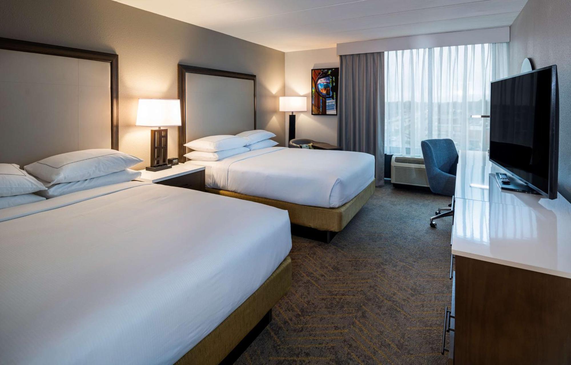 Doubletree By Hilton Madison East Otel Dış mekan fotoğraf