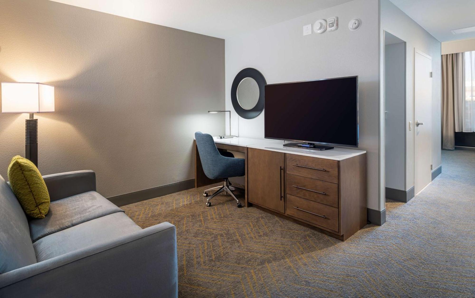 Doubletree By Hilton Madison East Otel Dış mekan fotoğraf