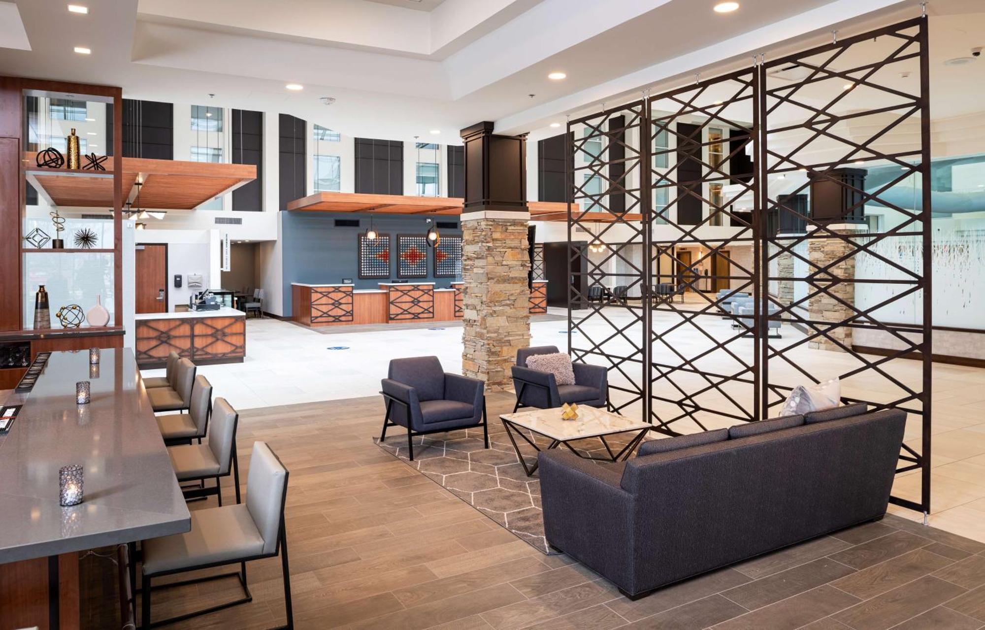 Doubletree By Hilton Madison East Otel Dış mekan fotoğraf